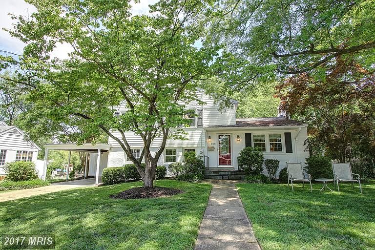 1st image of 916 Croton Dr