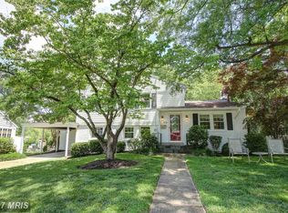 916 Croton Dr, Alexandria, VA 22308