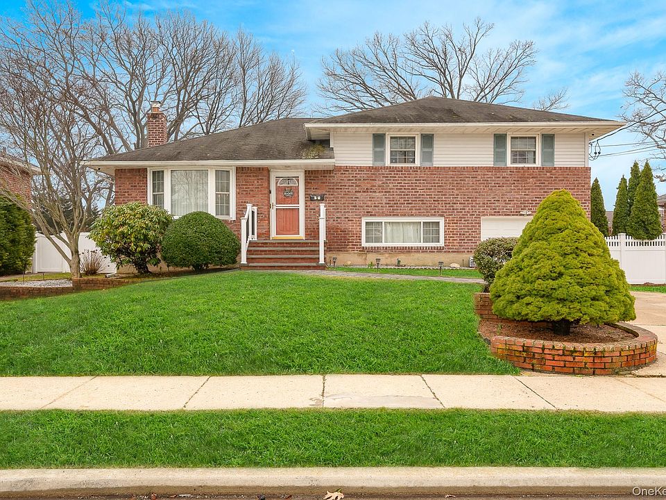 1st image of 15 Lourae Drive
