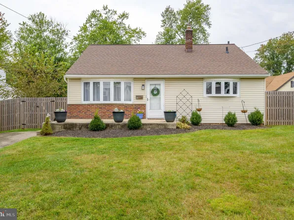 238 Pennbrook Ave, Lansdale, PA 19446