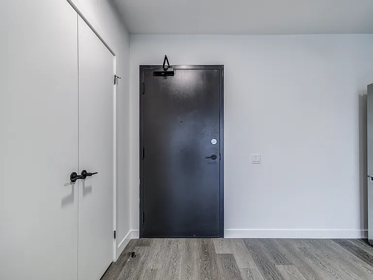 388 King St E #410 — Photo 4