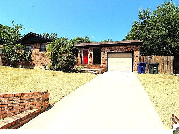 3rd image of 610 S 11th St