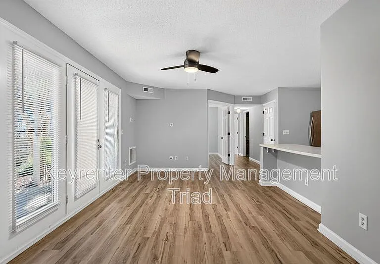 3701-7D Cotswold Ter — Photo 4