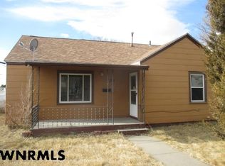 1302 Avenue F, Scottsbluff, NE 69361