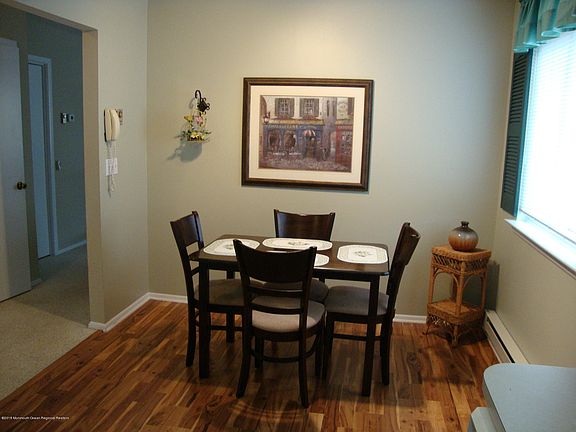 3rd image of 9B Conestoga Dr