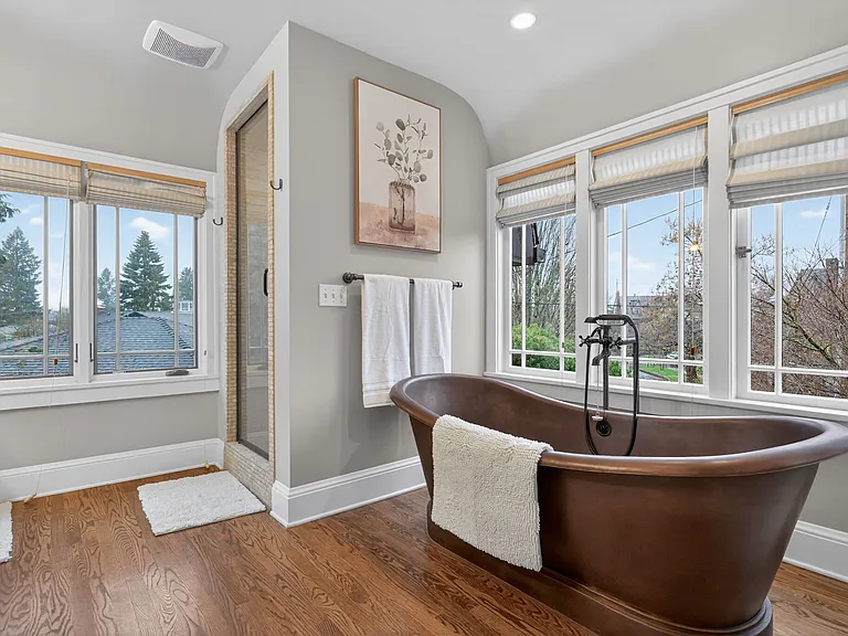 2028 NE Alameda Dr — Photo 44