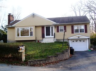 17 Adams Heights Rd, Lebanon, CT 06249