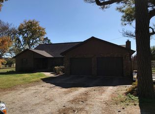 1105 W Mack Ave, Olney, IL 62450