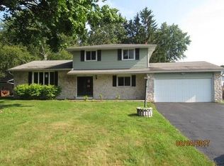 458 Fiesta Rd, Rochester, NY 14626