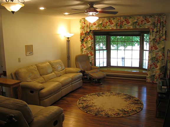 Koa laminate flooring