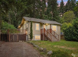 19221 15th Ave NE, Shoreline, WA