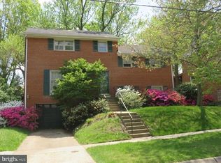 6304 Carnegie Dr, Bethesda, MD 20817