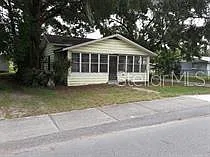 3 bed, 1.0 bath, 1074 sqft, $995 — Photo 2
