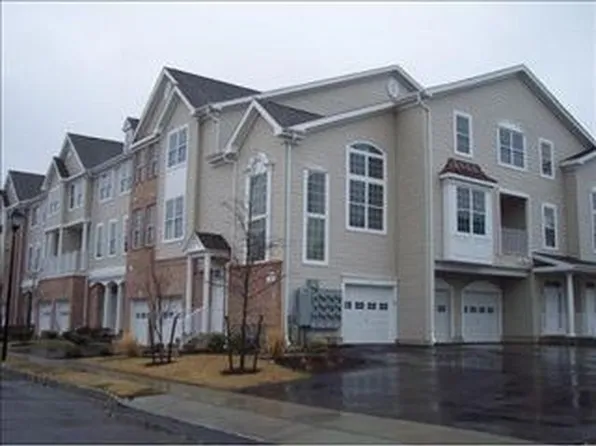 140 Melanie Way, Manahawkin, NJ 08050