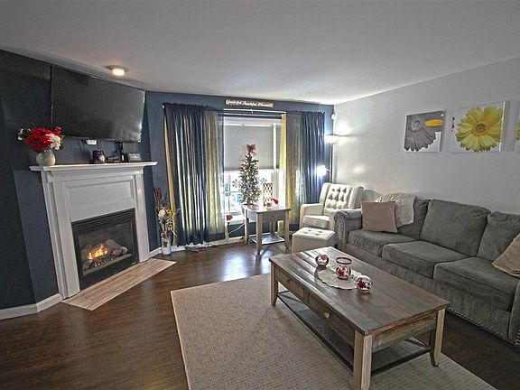 3rd image of 14B Canterberry Ct