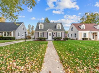 521 S Edison Ave, Elgin, IL 60123