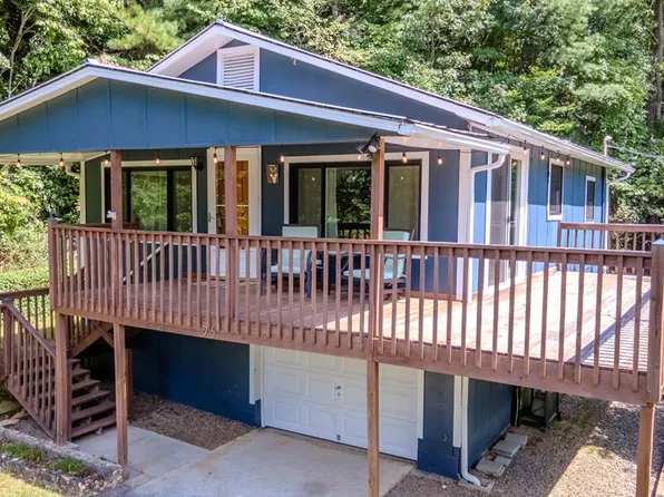 95 Stockman Dr, Franklin, NC 28734