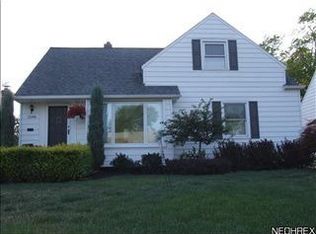 1598 Hawthorne Dr, Mayfield Heights, OH