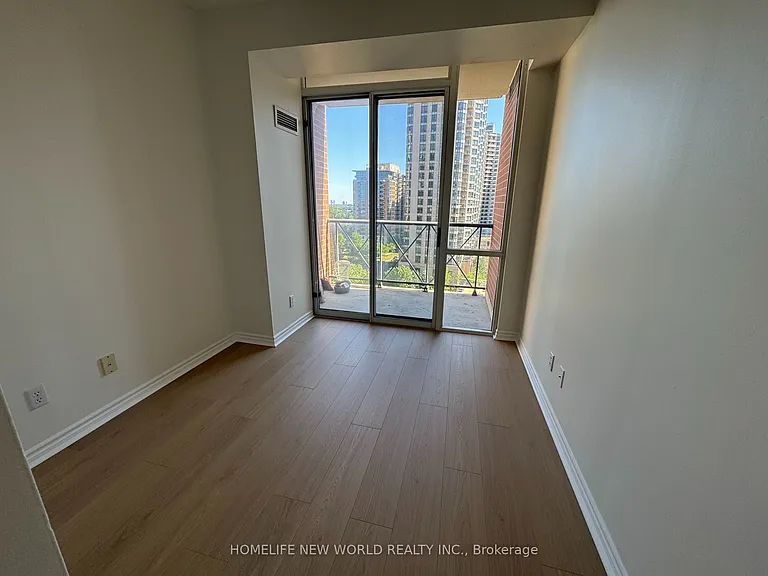 28 Byng Ave #1006 — Photo 12