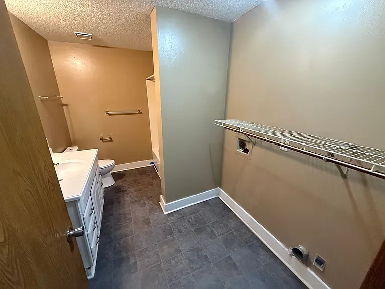 2BR 1BA Duplex w/ Garage and Shared Yard in Blue Springs — Photo 9