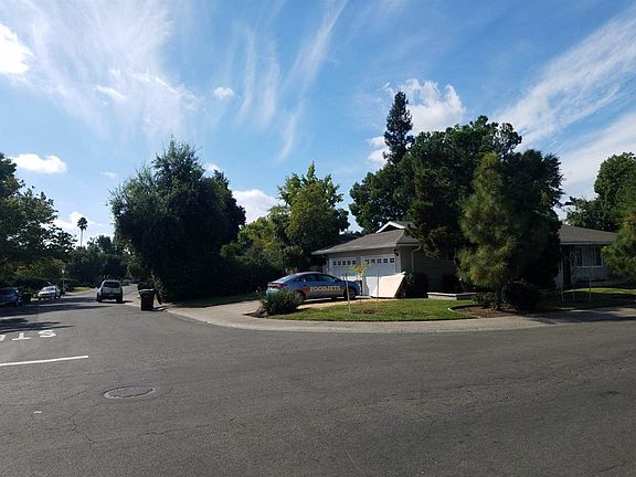 4th image of 3554 Lynne Way