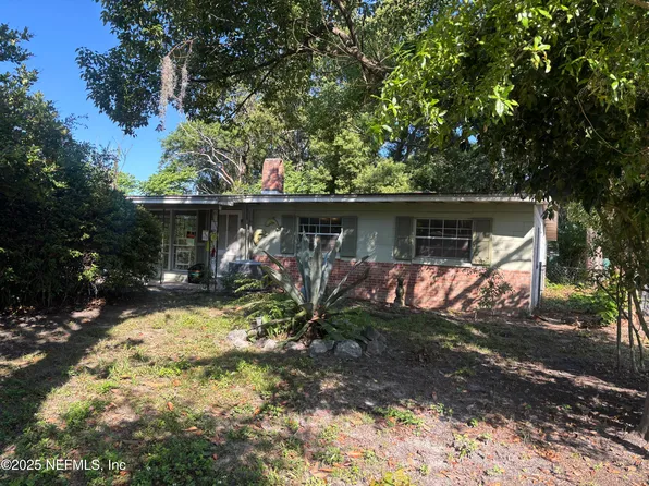 313 SUZANNE Drive, Jacksonville, FL 32218