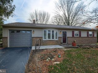 1123 Canadochly Rd, York, PA 17406
