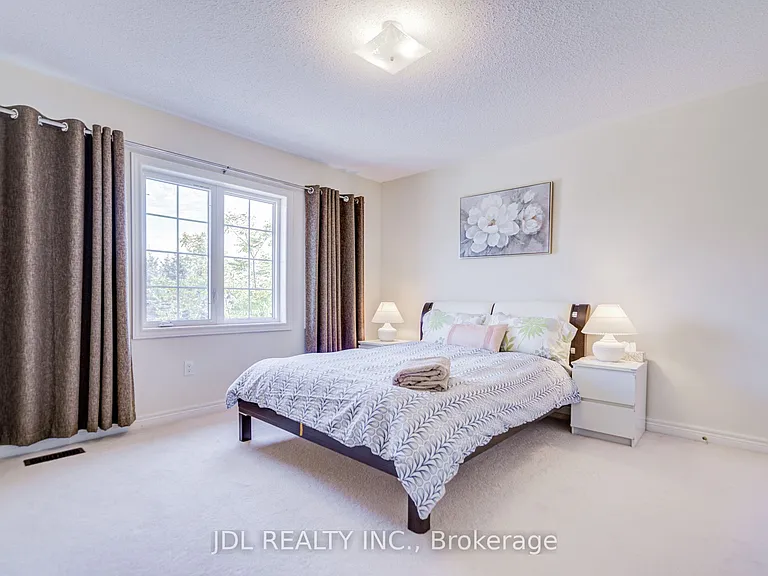 1139 Cenotaph Blvd — Photo 38