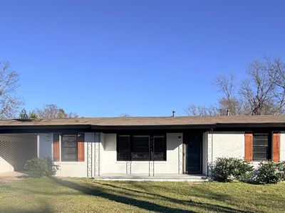 204 Mount Sylvan St, Lindale, TX, 75771