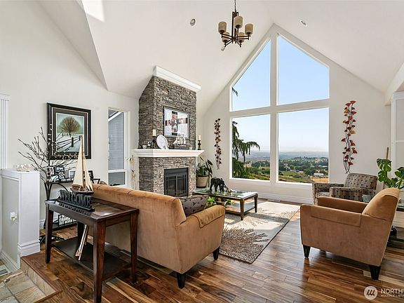 5th image of 921 Tibbing Road