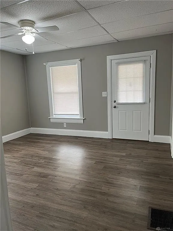 3 bed, 2.0 bath, 1484 sqft, $1,300 — Photo 4