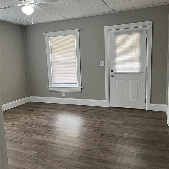 2132 Wayne Ave — Photo 4