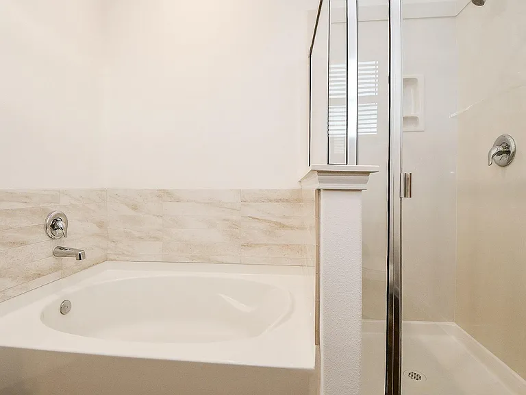 17867 Baleage Ln — Photo 17