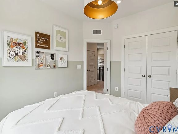 4th image of 9427 Alquist St