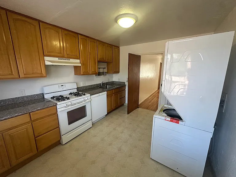 3320 King St #B — Photo 8
