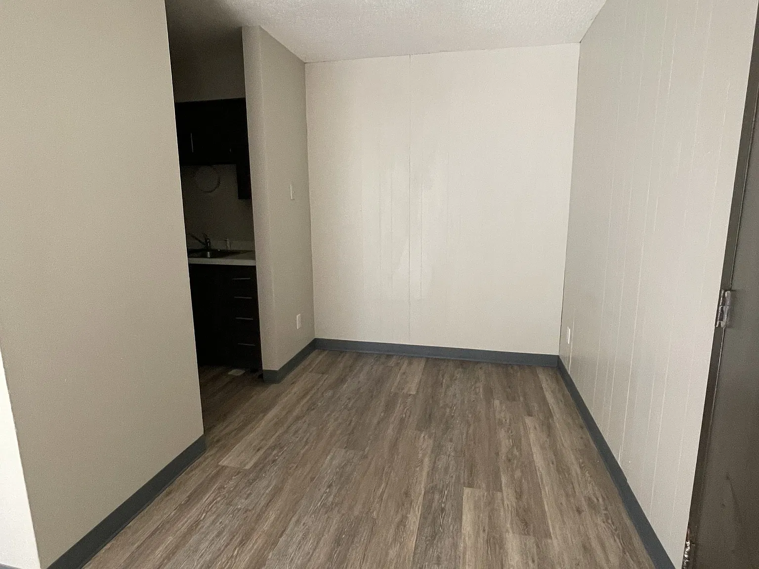 2932-2962 Brookside Dr #2 - 2936 — Photo 3