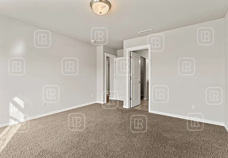 2211 N Oakland Ln — Photo 22