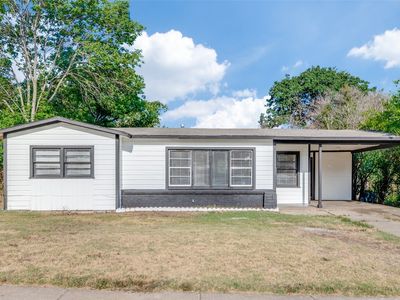 1900 Flemming Dr, Fort Worth, TX, 76112