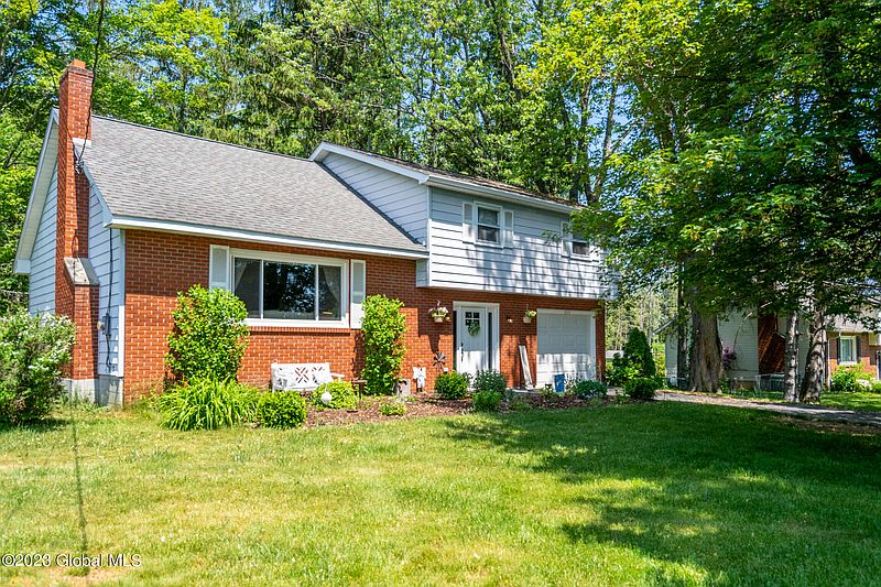 4th image of 335 Van Vorst Road