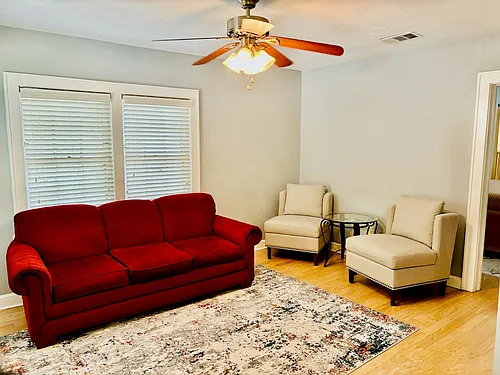 538 E Park Ave Photo 1