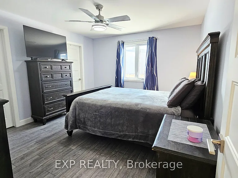 134 Giroux St — Photo 7