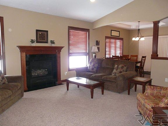 5th image of 3517 S Harmony Dr