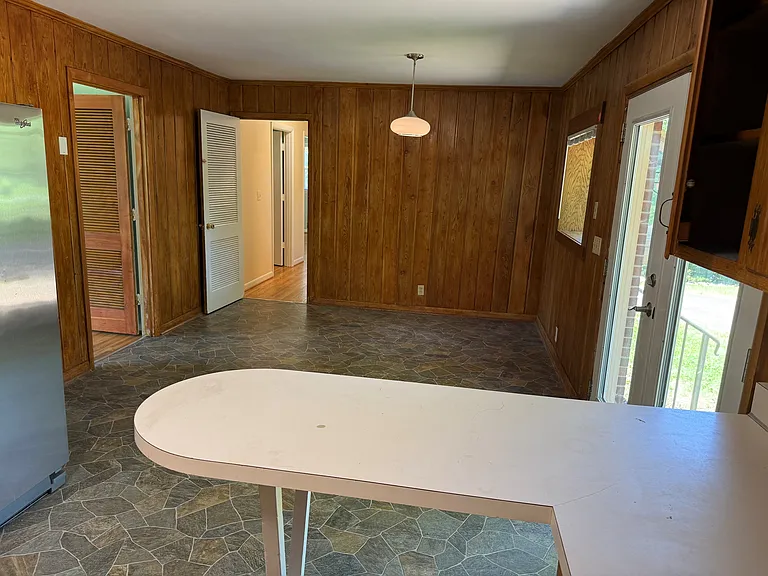 904 Bresslyn Rd — Photo 5