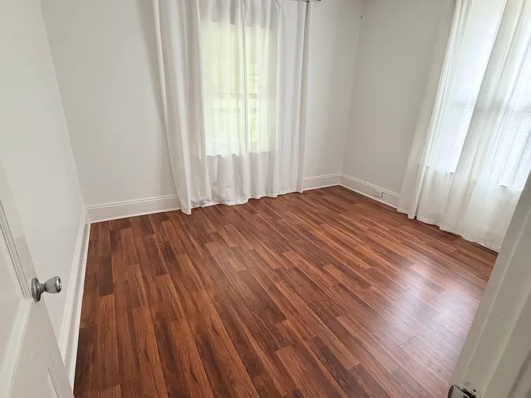 Oak Hill Cir — Photo 9