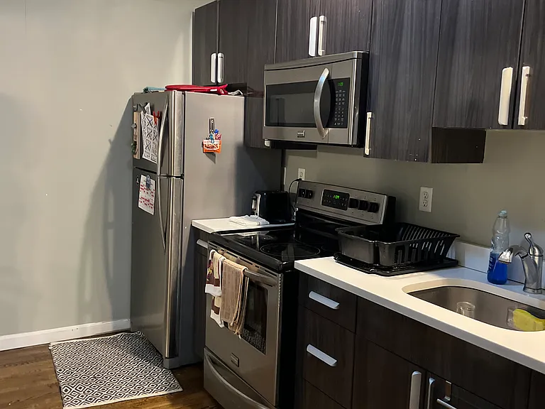 4 Michelangelo St #2 — Photo 10