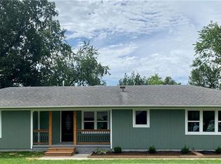 730 High St, Garnett, KS 66032