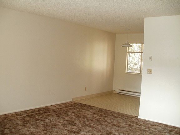 2nd image of 108 Yelton Dr APT 4