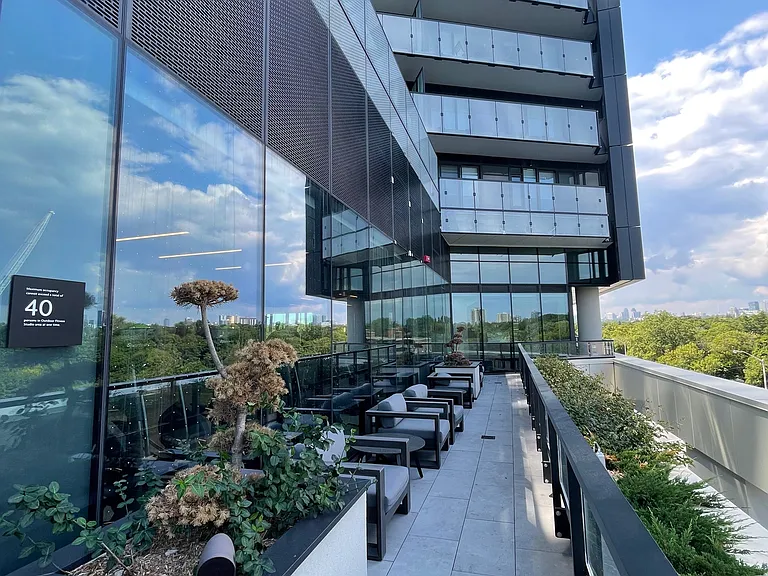 575 Bloor St E #207 — Photo 8