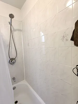 Rented by Signature Property Realty | media 23