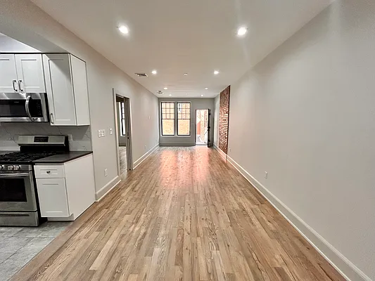 Rented by Fifth & Forever LLC | media 1